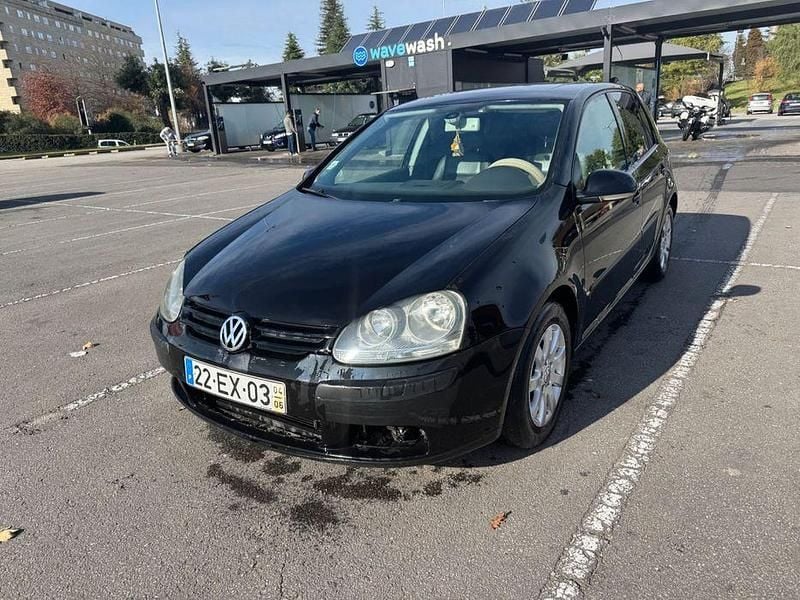 Usado 2004 VW Golf V Sedan | € 2.600 - Imagem 1/4