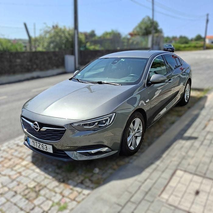 Usado 2017 Opel Insignia Innovation Sedan | € 12.000 - Imagem 1/4