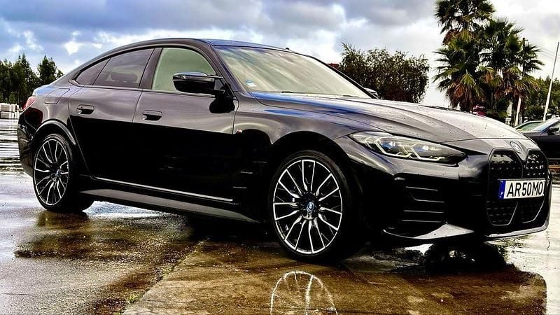 Usado BMW i4 Comfort Edition 400 kW (544 HP) 2022 Sedan