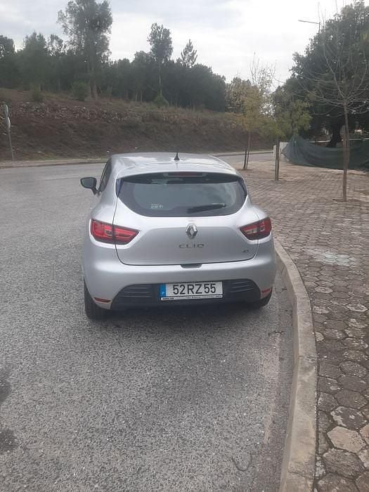 Usado Renault Clio IV 90 HP (66 kW) 2016 Sedan