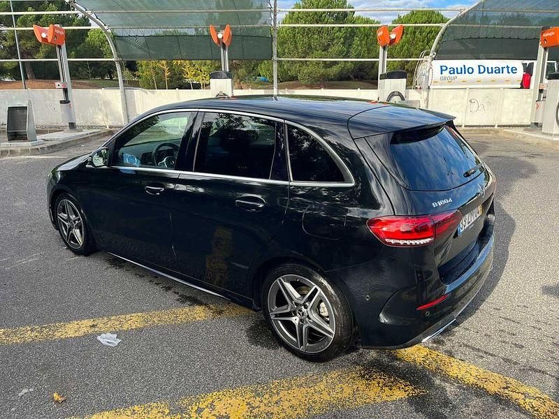 Usado Mercedes B180 AMG line 116 HP (85 kW) 2019 Monovolume