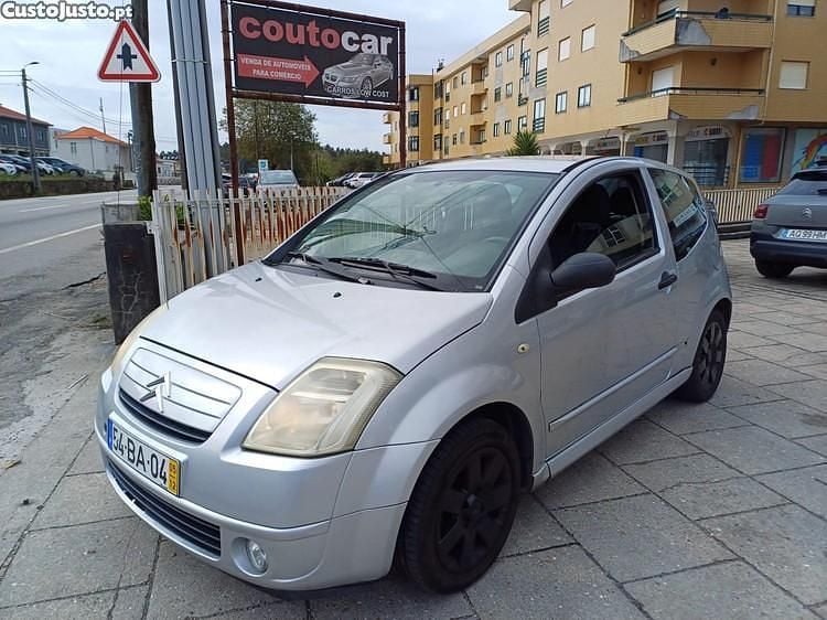 Cinza Usado 2005 Citroën C2 Citadino | € 3.765 (Preço justo) - Imagem 1/1