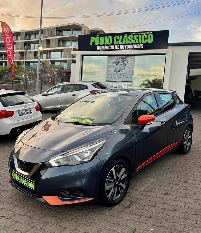 Usado Nissan Micra 90 HP (66 kW) 2018 Cinzento Citadino