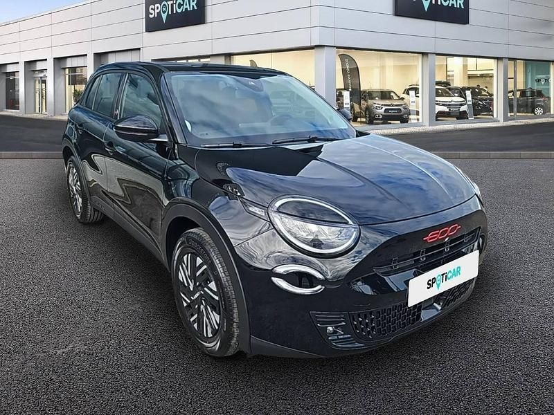 Novo Fiat 600 Red 114 kW (156 HP) 2025 Preto SUV