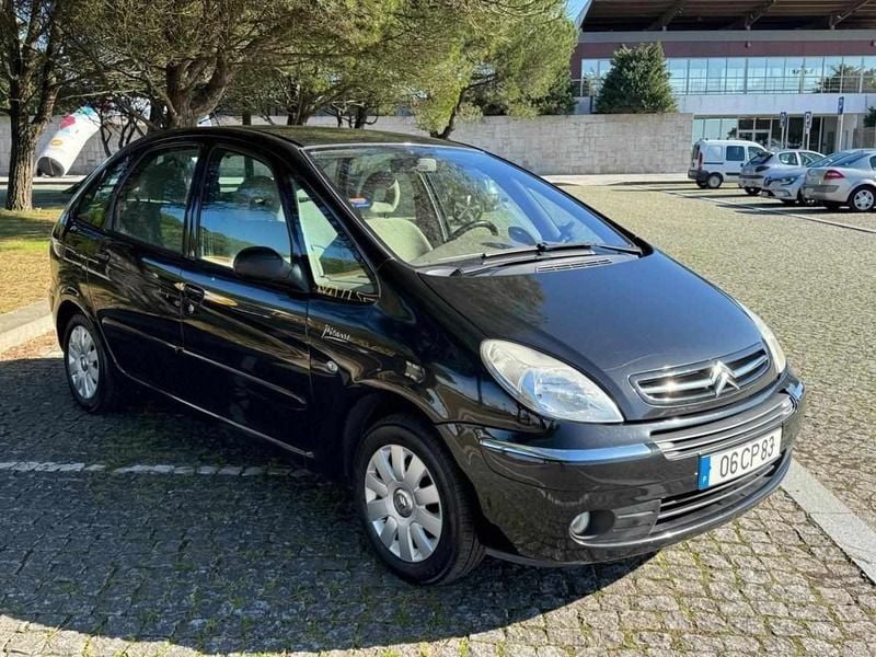 Preto Usado 2006 Citroën Xsara Picasso Monovolume | € 4.900 - Imagem 1/4