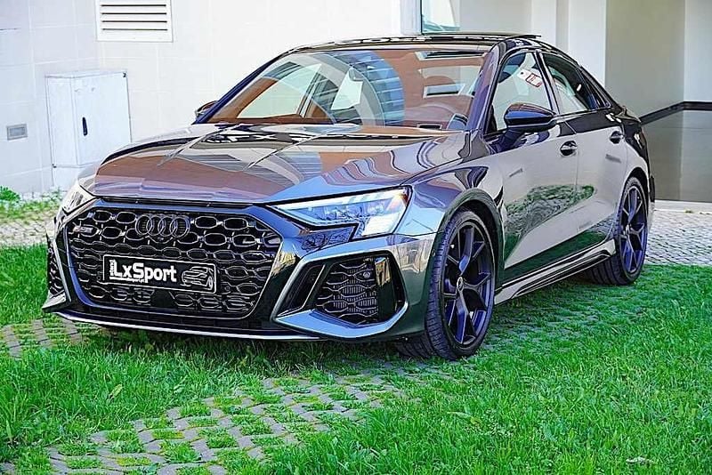 Usado Audi A3 400 HP (294 kW) 2023 Cinzento Sedan