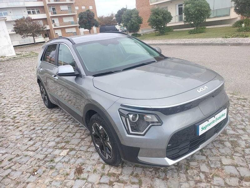 Usado Kia e-Niro 150 kW (204 HP) 2023 Cinzento SUV