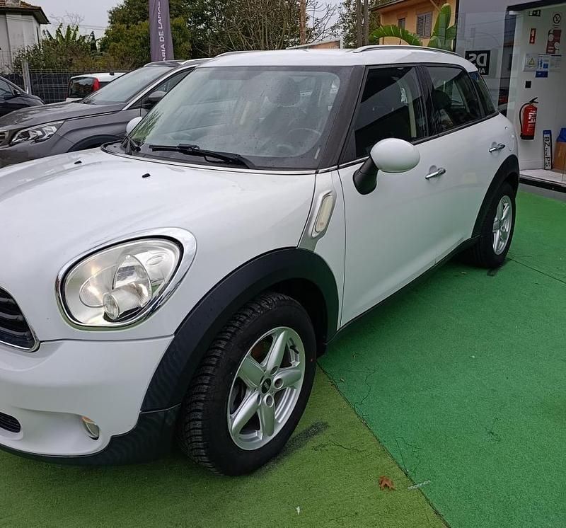 Usado Mini Countryman 98 HP (72 kW) 2012 Branco SUV