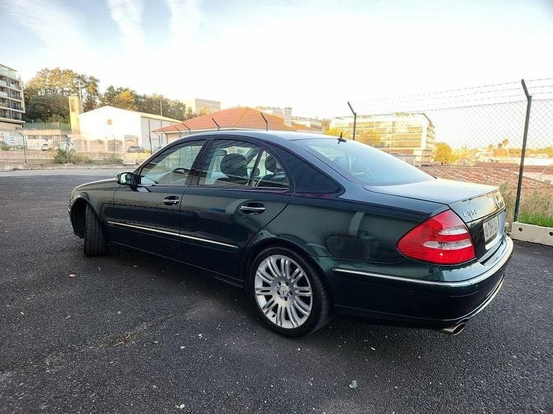 Usado Mercedes E350 272 HP (200 kW) 2006 Sedan
