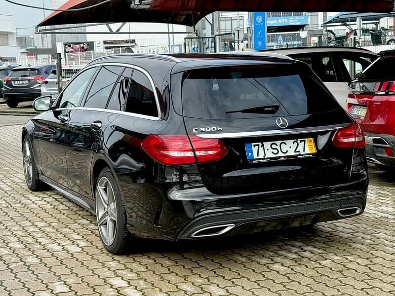 Usado Mercedes C300 AMG line 204 HP (150 kW) 2016 Preto Carrinha