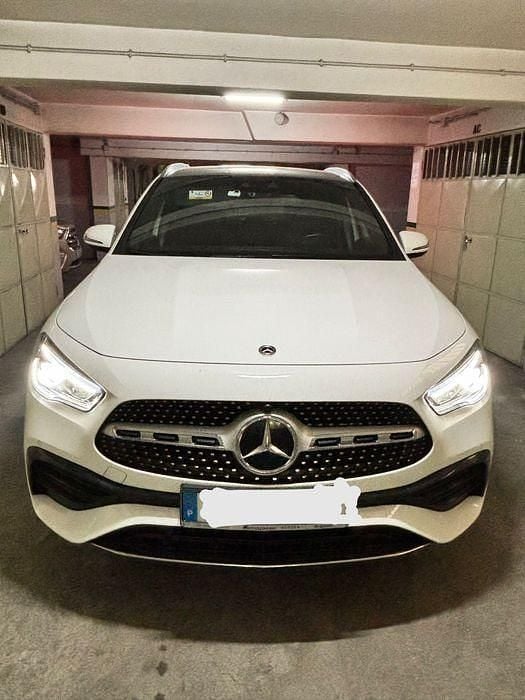 Usado 2023 Mercedes GLA250 AMG SUV | € 40.000 - Imagem 1/4