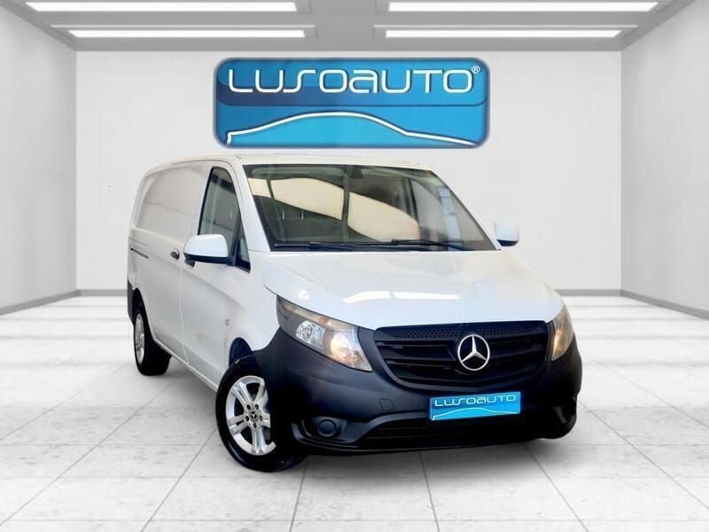 Usado Mercedes Vito 114 HP (83 kW) 2019 Branco Van