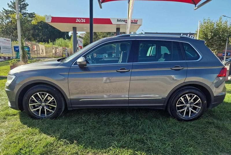 Usado VW Tiguan 150 HP (110 kW) 2018 Cinzento SUV