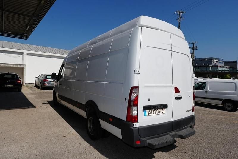 Usado Renault Master 165 HP (121 kW) 2020 Branco Van