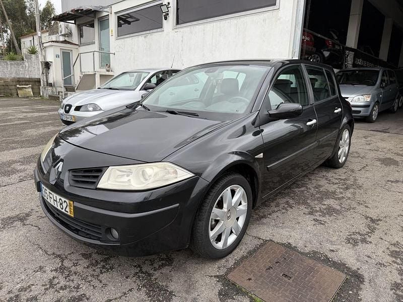 Usado Renault Mégane III 106 HP (77 kW) 2008 Sedan