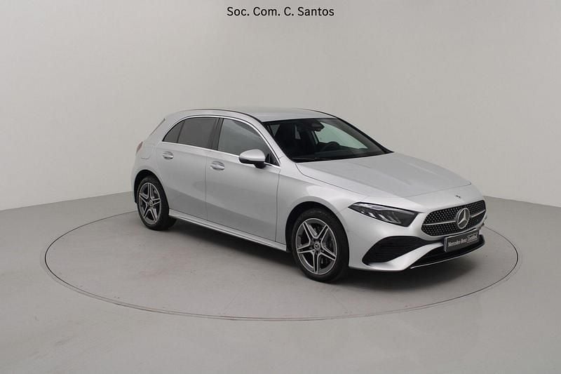 Cinza Usado 2023 Mercedes A250 AMG Sedan | € 33.750 (Preço justo) - Imagem 1/4