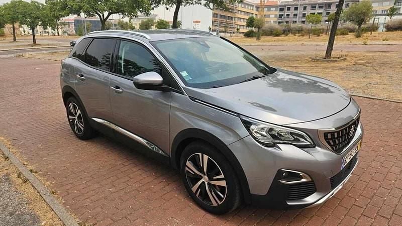 Cinzento Usado 2016 Peugeot 3008 Citadino | € 14.500 (Preço justo) - Imagem 1/4