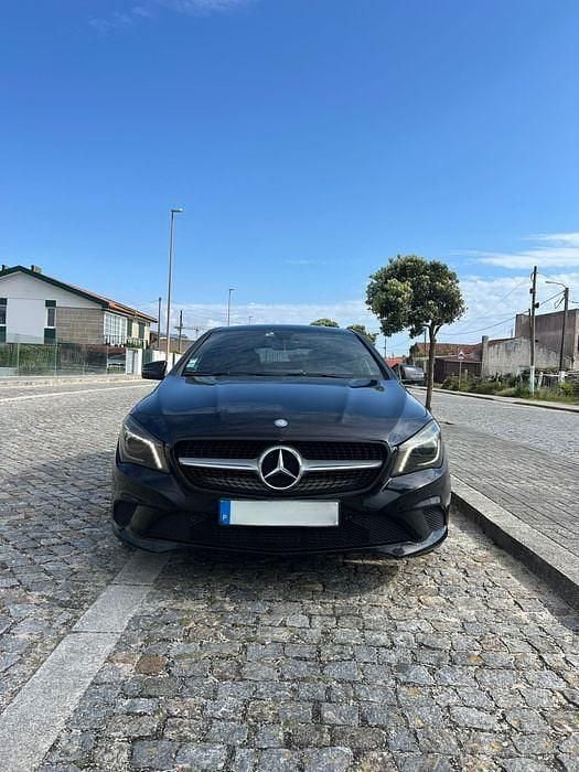 Usado 2014 Mercedes CLA200 Sedan | € 16.800 - Imagem 1/4