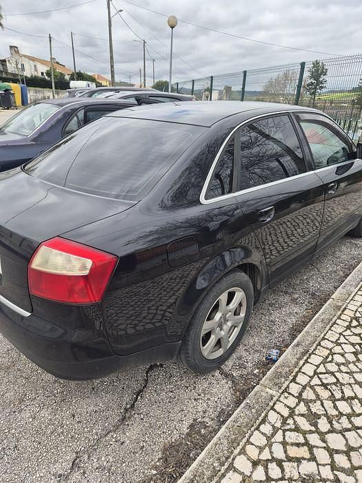 Usado Audi A4 130 HP (95 kW) 2003 Sedan