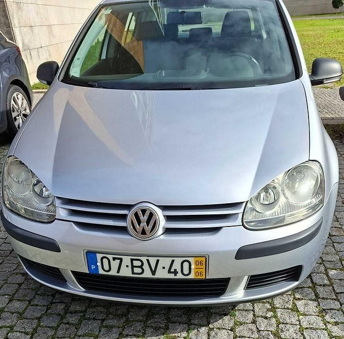 Usado 2006 VW Golf V Sedan | € 3.750 (Preço justo) - Imagem 1/4