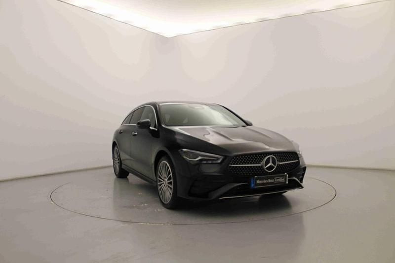 Preto Usado 2024 Mercedes CLA250e Sedan | € 44.990 (Preço justo) - Imagem 1/4