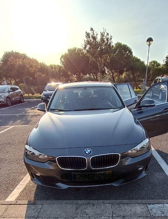 Usado 2014 BMW 318 Sedan | € 11.250 (Super Preço) - Imagem 1/4