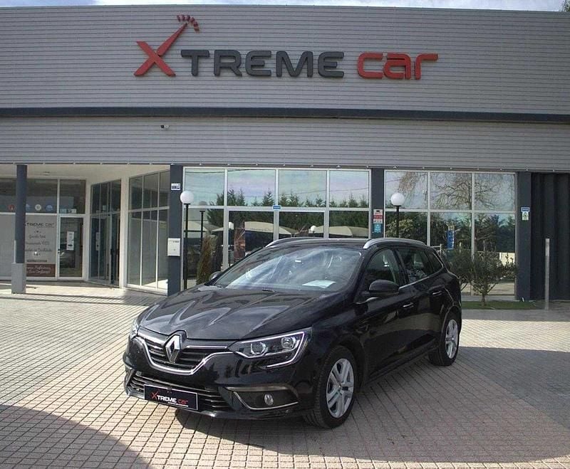 Usado Renault Mégane IV 90 HP (66 kW) 2018 Preto