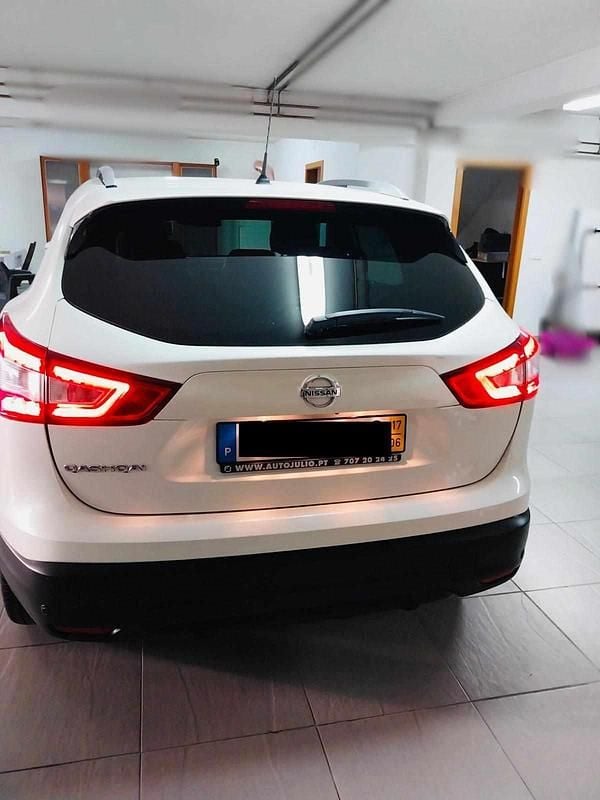 Branco Usado 2017 Nissan Qashqai SUV | € 16.250 (Bom preço) - Imagem 1/4