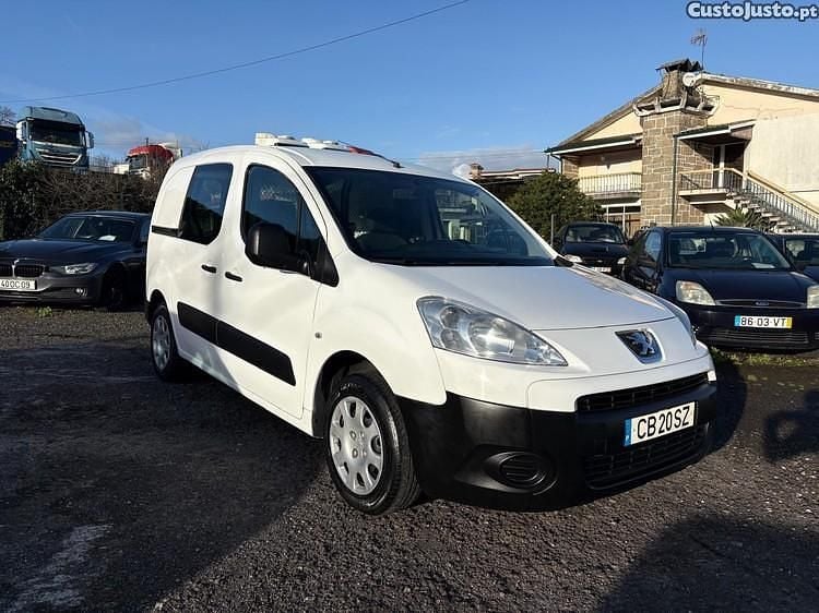 Usado Peugeot Partner 90 HP (66 kW) 2011 Branco