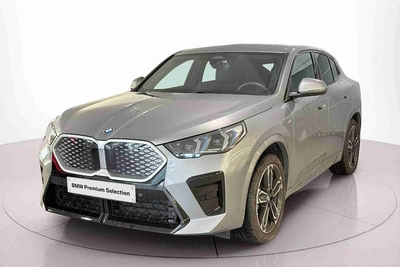 Cinzento Usado 2025 BMW iX2 Comfort Edition SUV | € 51.900 (Preço justo) - Imagem 1/4
