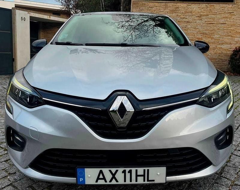Usado 2023 Renault Clio V Sedan | € 12.750 (Super Preço) - Imagem 1/4