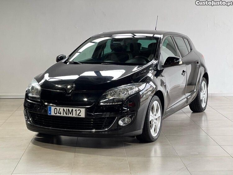 Preto Usado 2013 Renault Mégane III Bose Edition Citadino | € 7.990 (Preço elevado) - Imagem 1/1