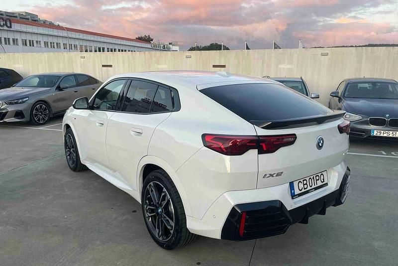 Novo BMW iX2 Comfort Edition 150 kW (204 HP) 2026 Branco SUV