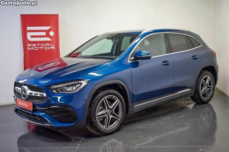 Azul Usado 2023 Mercedes GLA250 AMG line SUV | € 44.500 (Preço justo) - Imagem 1/1