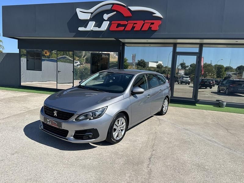 Cinza Usado 2017 Peugeot 308 Active Carrinha | € 13.750 (Preço elevado) - Imagem 1/4