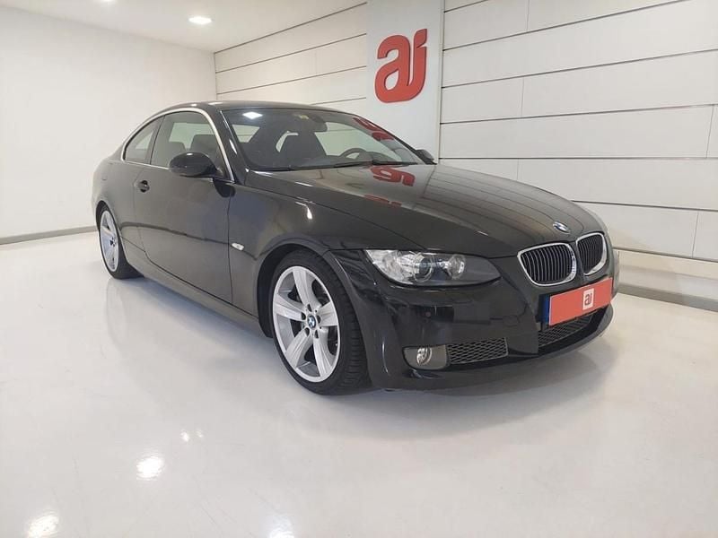 Usado BMW 335 Comfort Edition 306 HP (225 kW) 2007 Preto Coupé