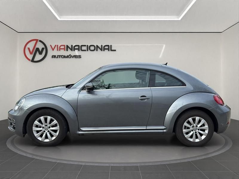 Usado VW Beetle 110 HP (80 kW) 2018 Cinza Citadino