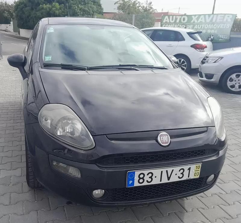 Preto Usado 2010 Fiat Punto Evo Active Citadino | € 5.990 (Preço justo) - Imagem 1/4