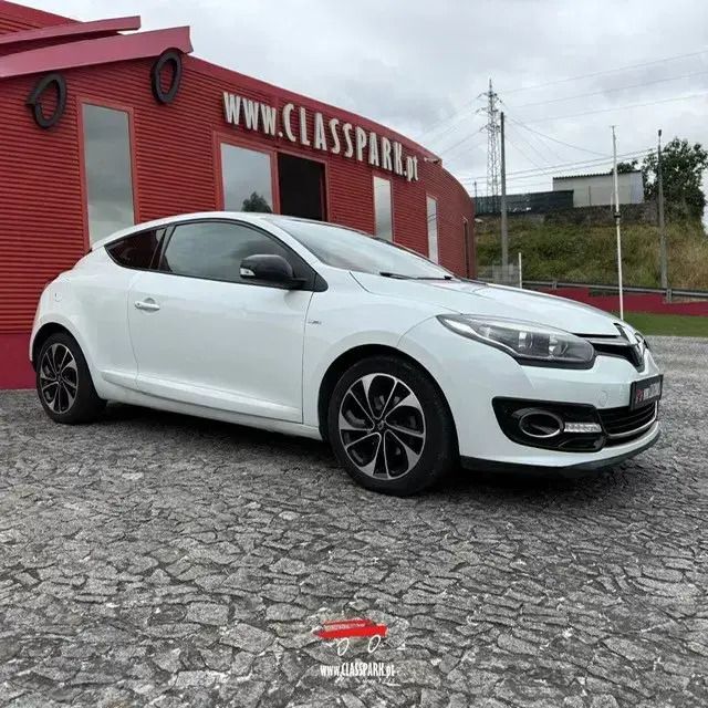 Branco Usado 2014 Renault Mégane Coupé Coupé | € 9.900 - Imagem 1/4