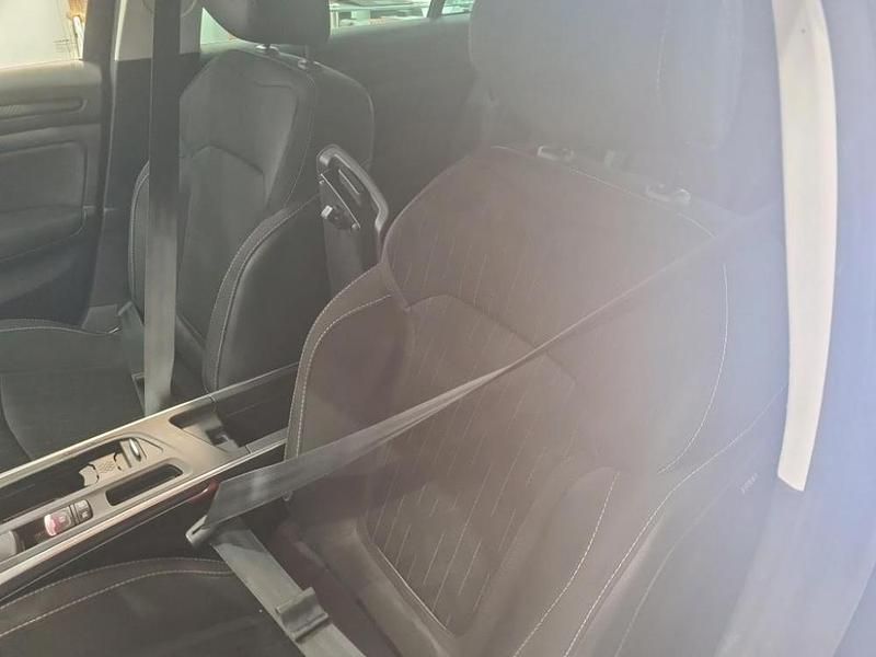 Usado Renault Mégane IV 115 HP (84 kW) 2021 Preto Carrinha