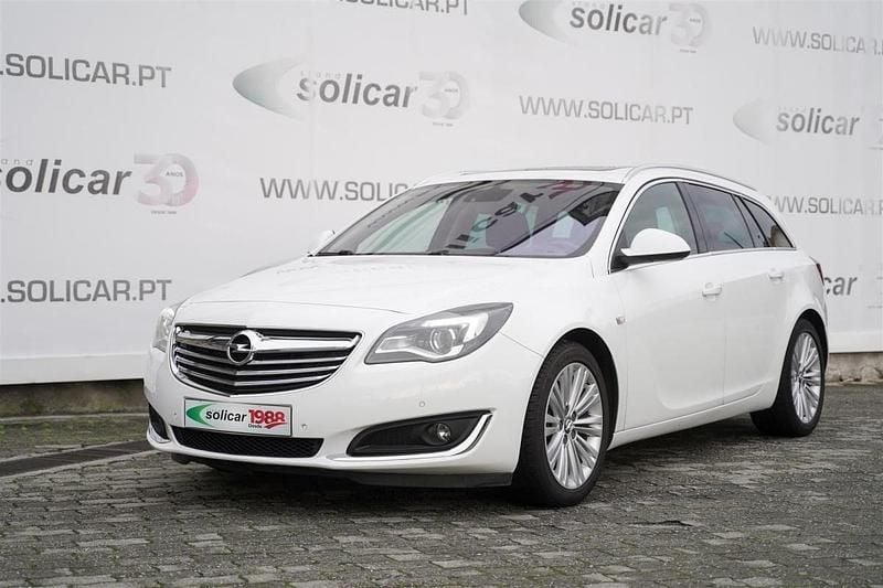 Branco Usado 2014 Opel Insignia Cosmo Carrinha | € 11.500 (Preço justo) - Imagem 1/4