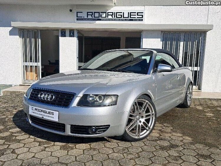Cinza Usado 2004 Audi A4 Cabrios | € 12.000 - Imagem 1/1