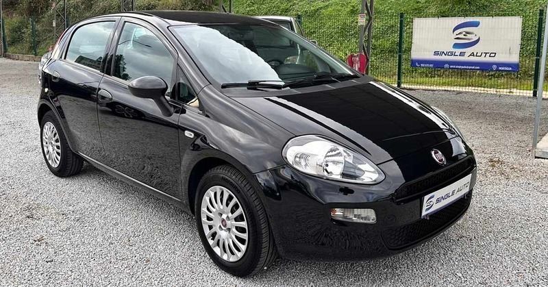 Preto Usado 2016 Fiat Punto Citadino | € 8.900 (Preço justo) - Imagem 1/4