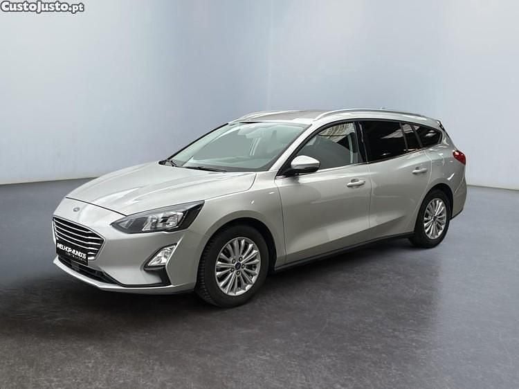 Cinza Usado 2022 Ford Focus Titanium X Carrinha | € 17.990 (Preço justo) - Imagem 1/1