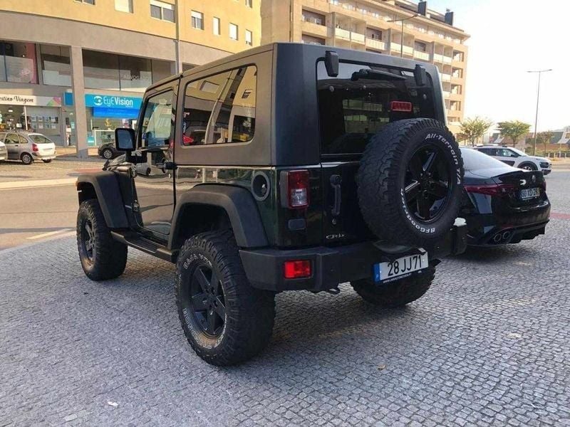 Verde escuro Usado 2010 Jeep Wrangler Sahara SUV | € 32.950 (Preço elevado) - Imagem 1/4