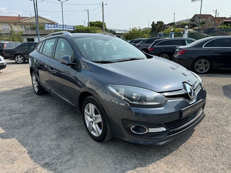 Cinza Usado 2016 Renault Mégane GrandTour Dynamique Carrinha | € 8.998 (Bom preço) - Imagem 1/4