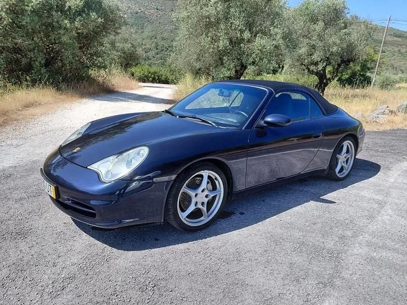 Azul Usado 2002 Porsche 911 Carrera 4 Cabriolet Cabrios | € 39.000 - Imagem 1/4