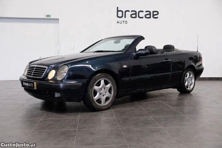 Azul Usado 1999 Mercedes CLK230 Elegance Coupé | € 6.900 (Caro) - Imagem 1/1
