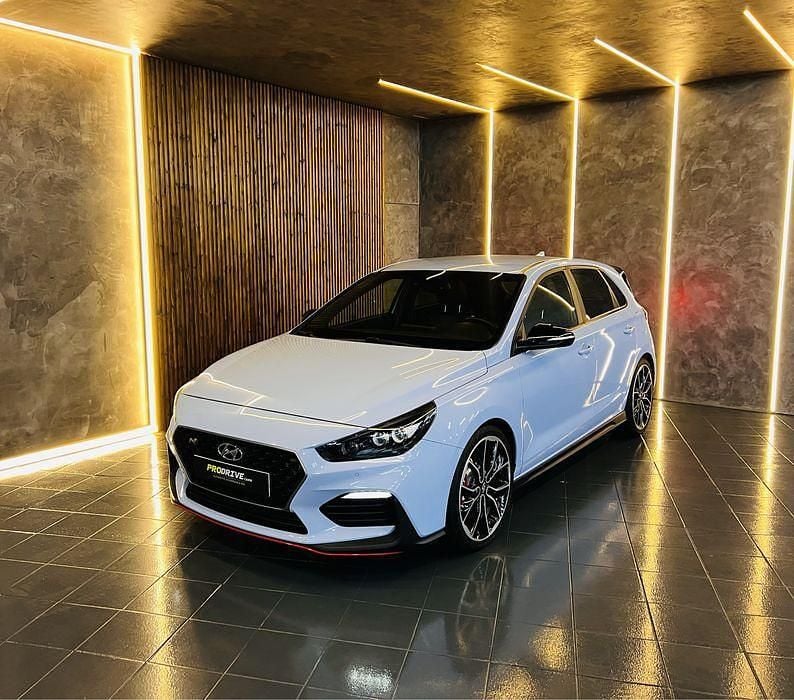 Usado 2019 Hyundai i30 Sedan | € 27.900 (Preço justo) - Imagem 1/4