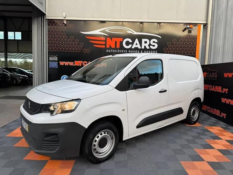 Branco Usado 2019 Peugeot Partner Monovolume | € 10.900 (Super Preço) - Imagem 1/4